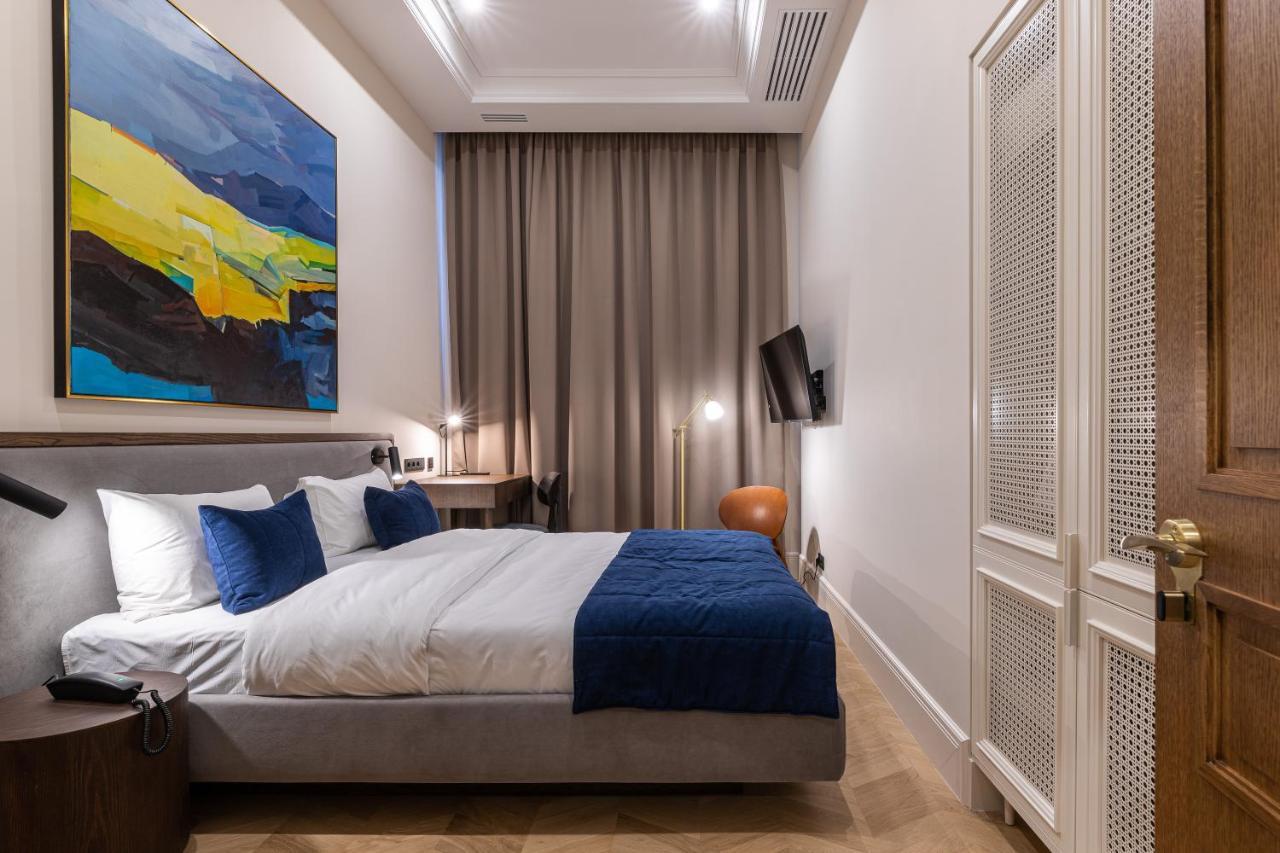 On The Square Hotel ลวีฟ ภายนอก รูปภาพ