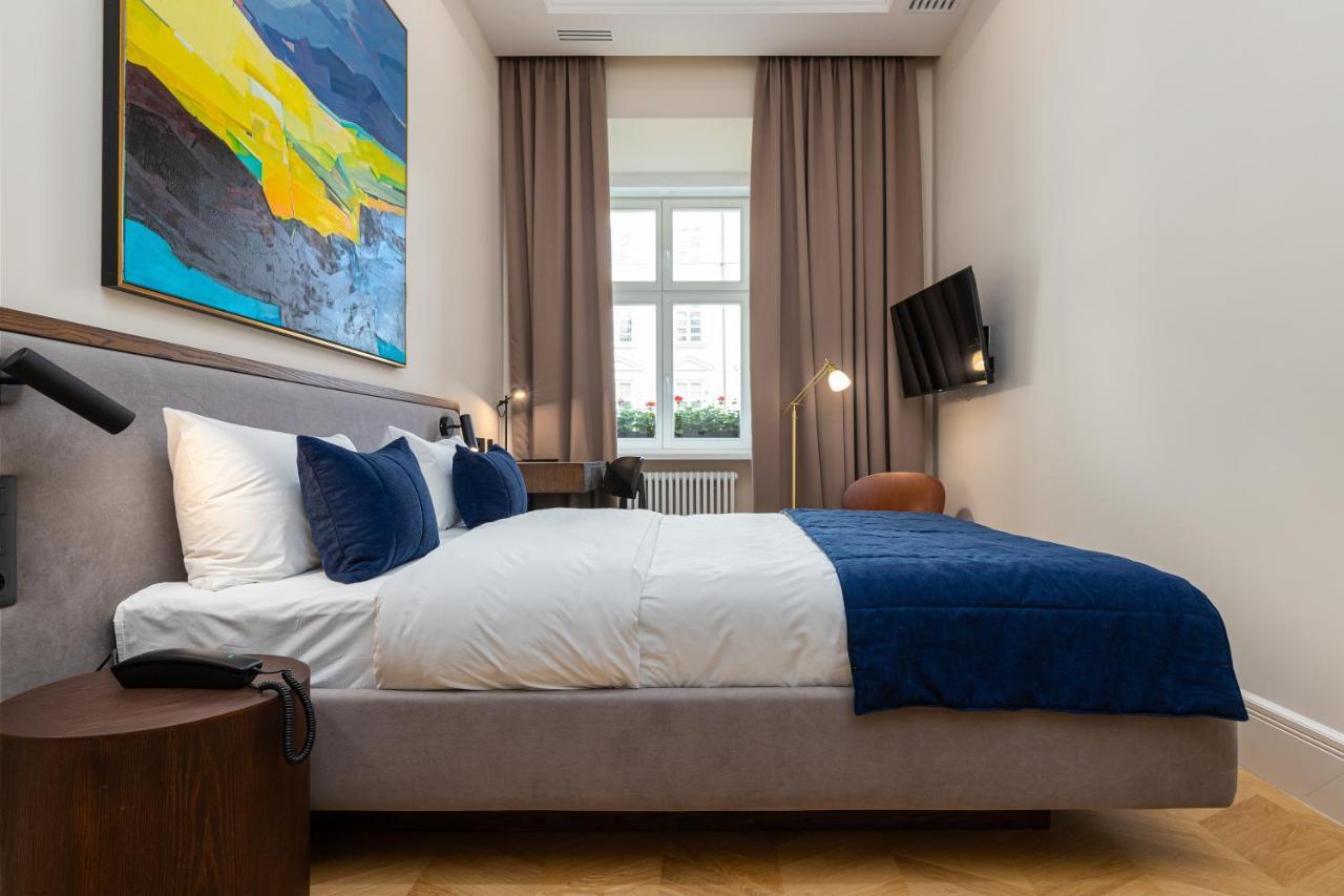 On The Square Hotel ลวีฟ ภายนอก รูปภาพ